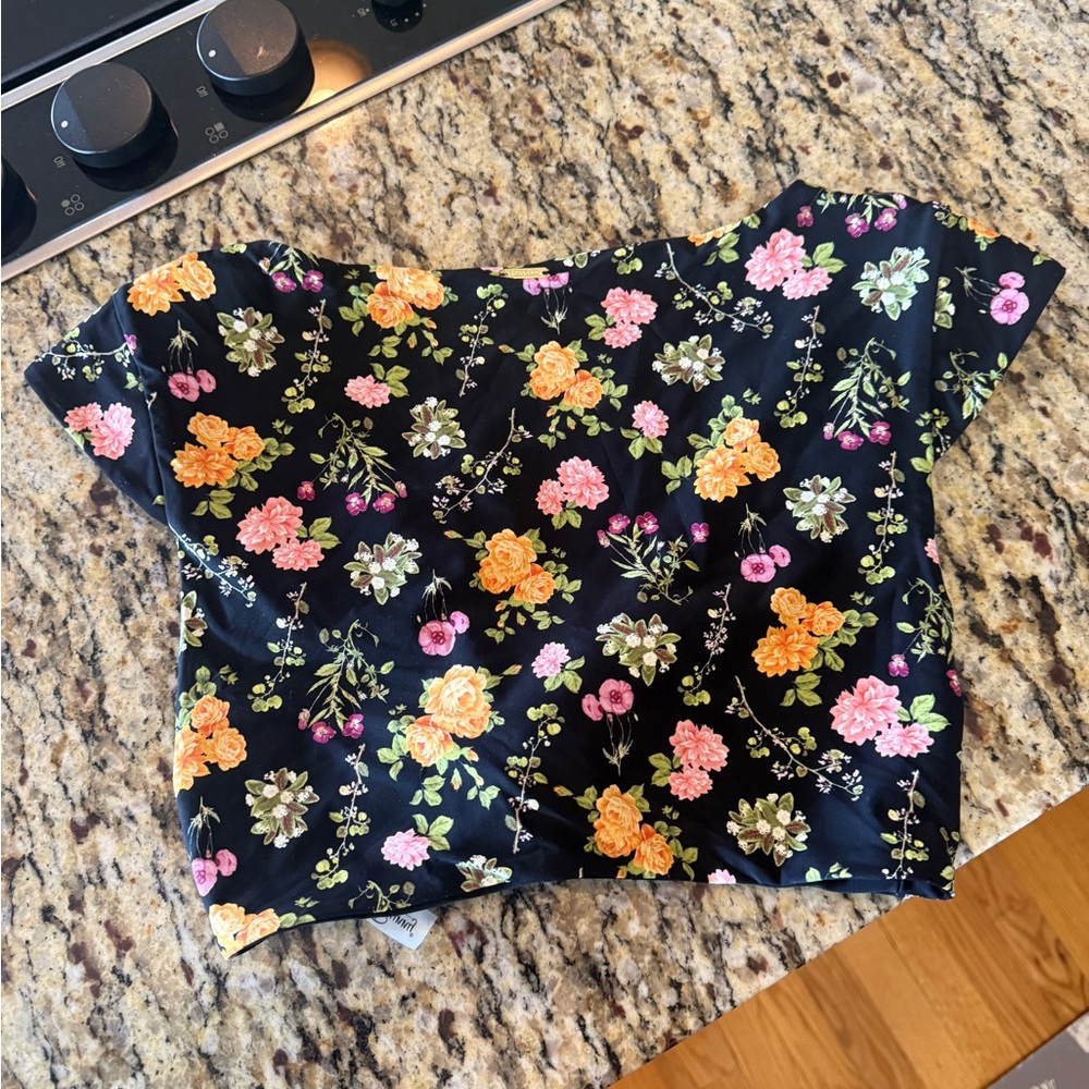 Beach Bunny Black Floral Bikini Top - Picture 3 of 5